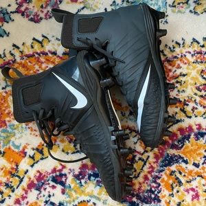 Nike force savage varsity football cleats